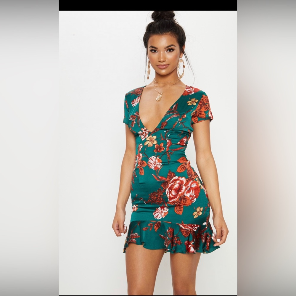 Emerald Green Criss Cross Back Frill Hem Bodycon Dress